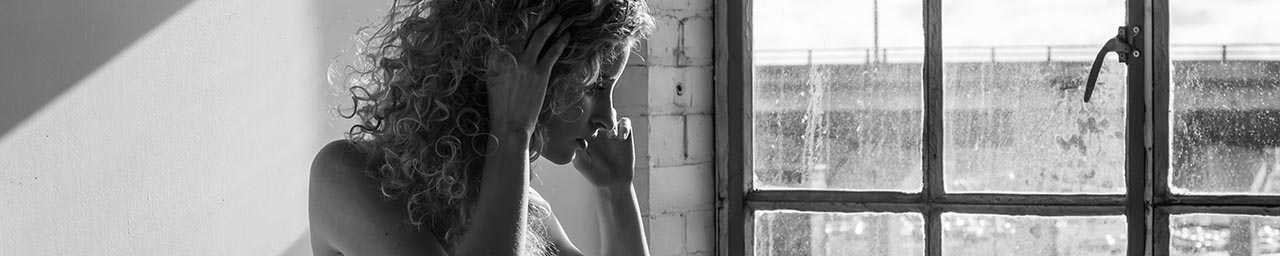 model Fredau header