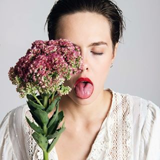 model Irina Ludosanu