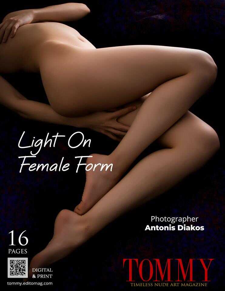 Back cover Other Models - Light On Female Form